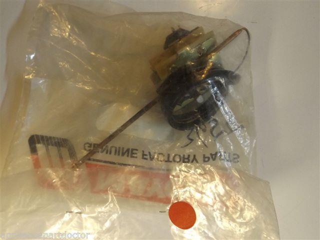 Maytag Gas Stove 74004308 Thermostat NEW IN BOX Maytag Gas Stove 74004308 Thermostat NEW IN BOX